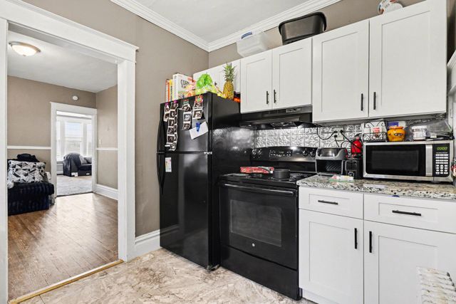 2038 MARKET ST, Harrisburg, PA 17103