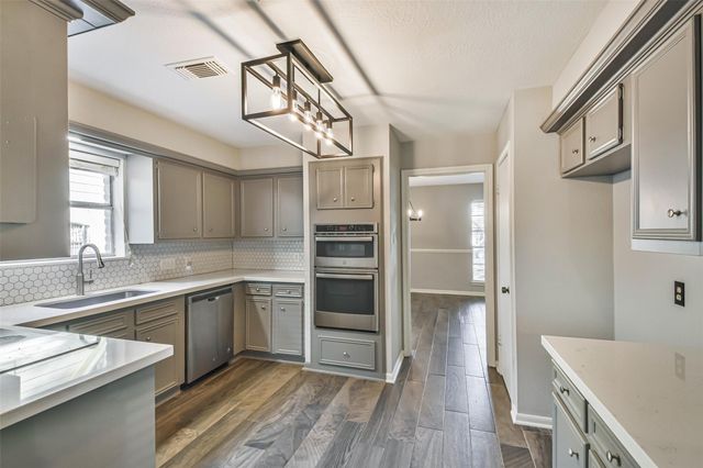 2022 Riverlawn Drive, Kingwood, TX 77339