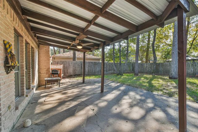 2022 Riverlawn Drive, Kingwood, TX 77339