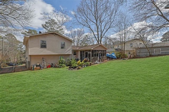 2832 Shea Way SW, Marietta, GA 30060