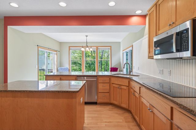 655 Lexie Court, Eagan, MN 55123