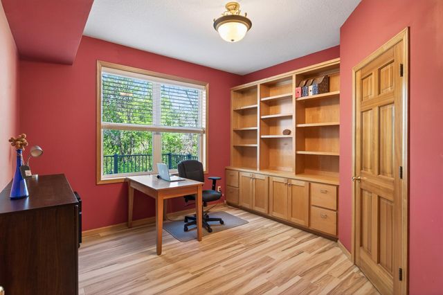 655 Lexie Court, Eagan, MN 55123