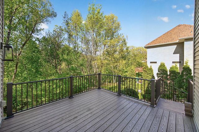 655 Lexie Court, Eagan, MN 55123