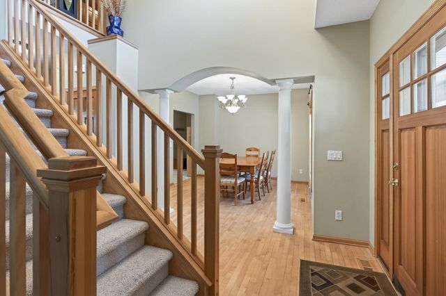 655 Lexie Court, Eagan, MN 55123