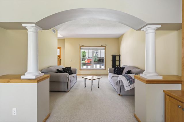 655 Lexie Court, Eagan, MN 55123