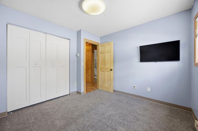 2756 26th Street Circle S, Moorhead, MN 56560