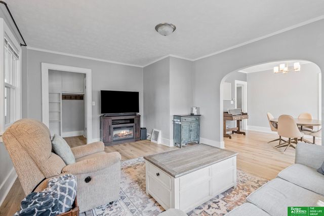 3046 Arcadia Avenue, Omaha, NE 68111
