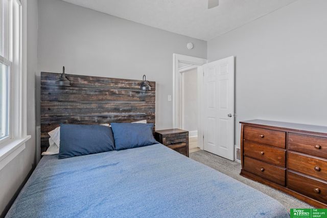 3046 Arcadia Avenue, Omaha, NE 68111