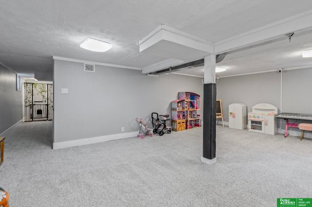 3046 Arcadia Avenue, Omaha, NE 68111