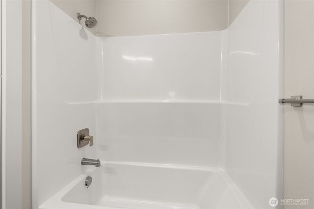 208 Shannon Lewis Lane, Winlock, WA 98596