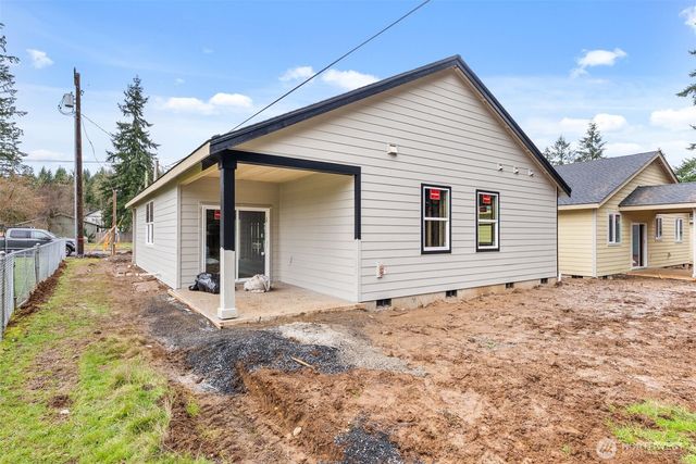 208 Shannon Lewis Lane, Winlock, WA 98596