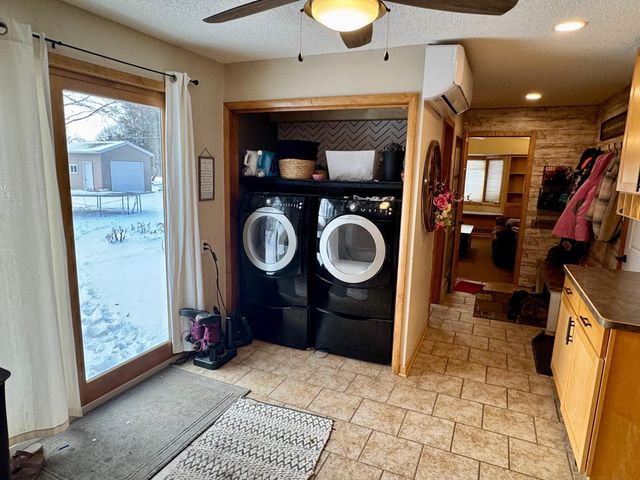 111 Cherry Avenue, Bird Island, MN 55310