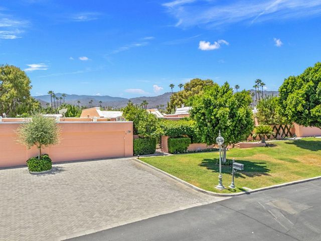 73649 Amir Drive, Palm Desert, CA 92260