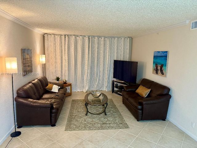 2501 S Ocean Dr 429, Hollywood, FL 33019