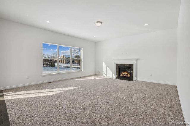 20859 Hasenclever Drive, South Lyon, MI 48178