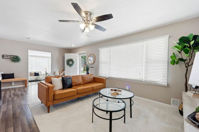 1601 Englewood Dr, Pueblo, CO 81005