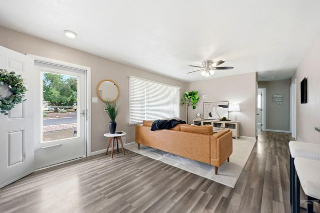 1601 Englewood Dr, Pueblo, CO 81005