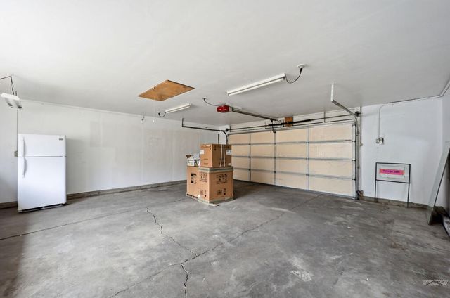 1601 Englewood Dr, Pueblo, CO 81005
