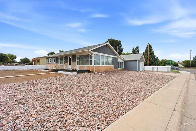 1601 Englewood Dr, Pueblo, CO 81005
