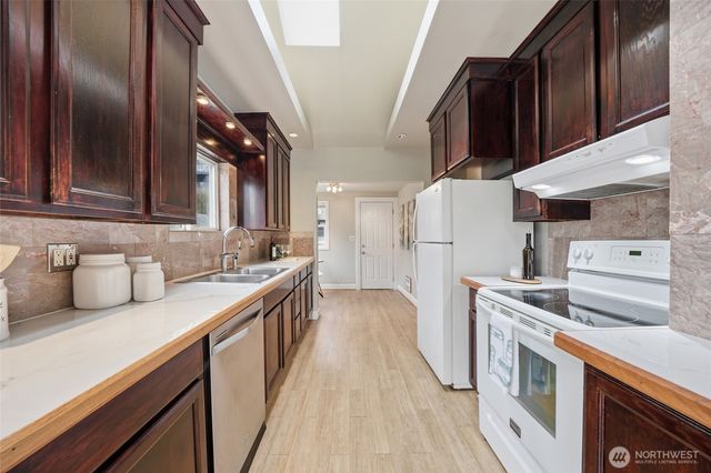 91 Williams Avenue S, Renton, WA 98055