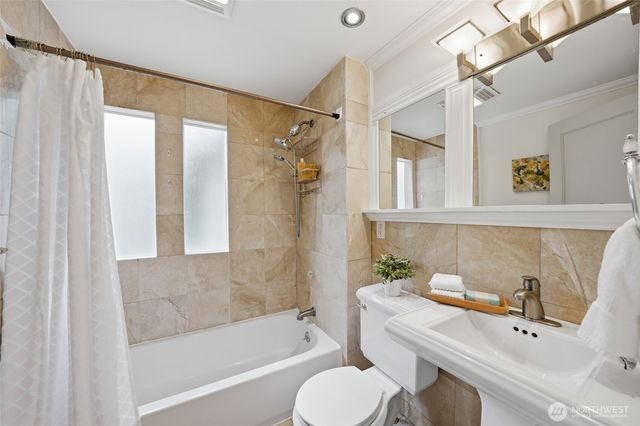 91 Williams Avenue S, Renton, WA 98055