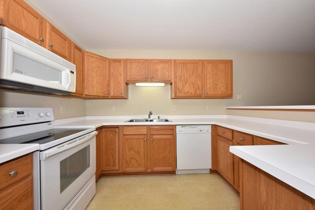 3243 S 92nd STREET #111, Milwaukee, WI 53227