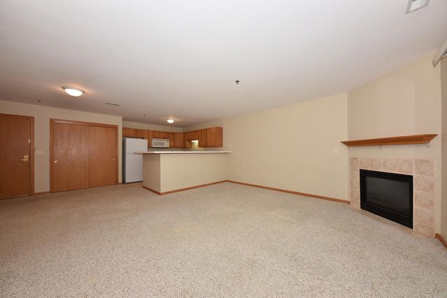 3243 S 92nd STREET #111, Milwaukee, WI 53227