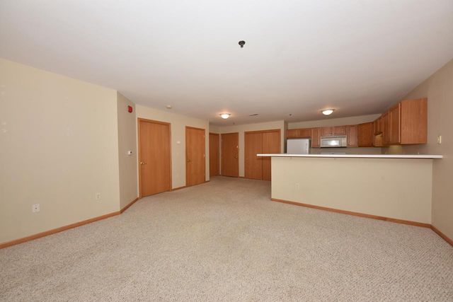 3243 S 92nd STREET #111, Milwaukee, WI 53227