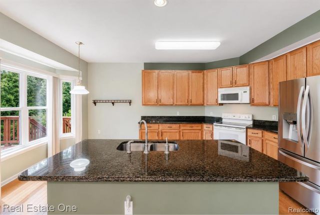3622 Camden Court, Auburn Hills, MI 48326