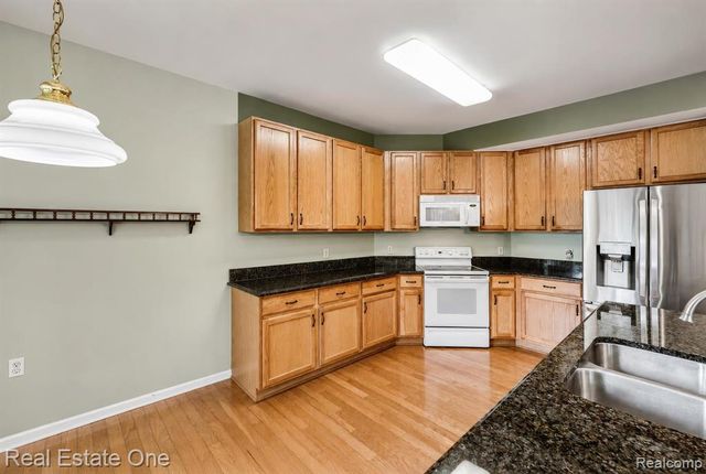 3622 Camden Court, Auburn Hills, MI 48326