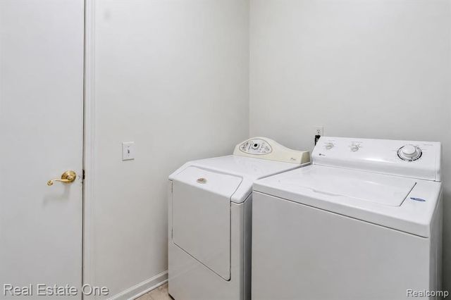 3622 Camden Court, Auburn Hills, MI 48326