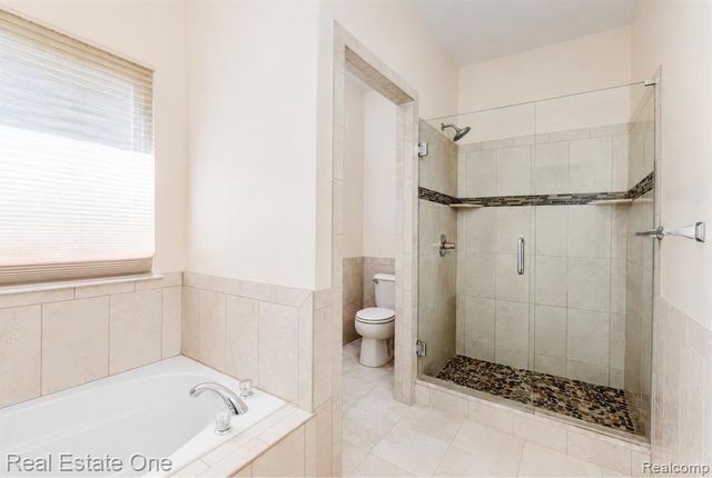 3622 Camden Court, Auburn Hills, MI 48326