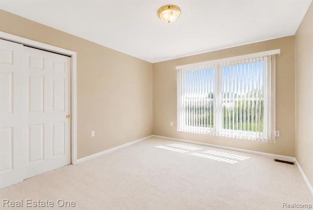 3622 Camden Court, Auburn Hills, MI 48326