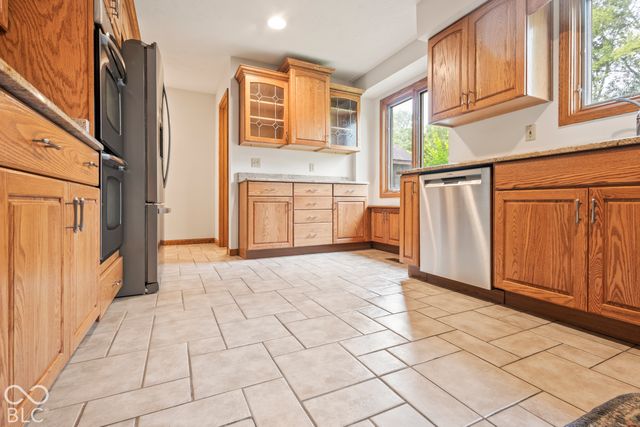 3022 Walnut Court, Greenfield, IN 46140