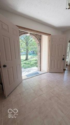 3022 Walnut Court, Greenfield, IN 46140