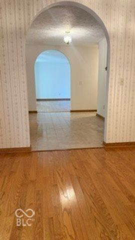 3022 Walnut Court, Greenfield, IN 46140