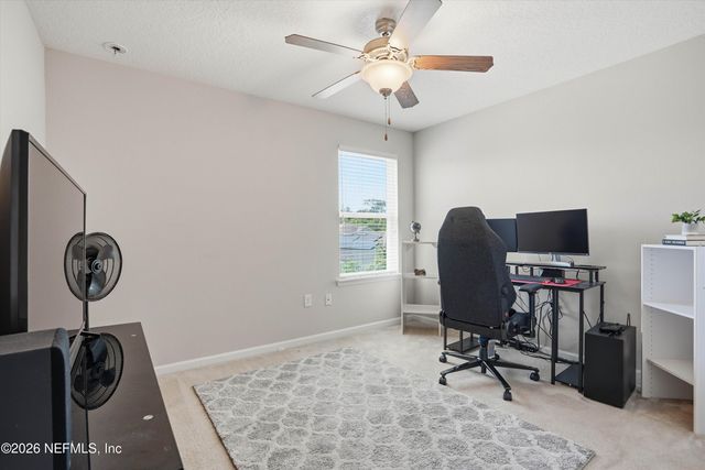 29 AUBURN OAKS Road W, Jacksonville, FL 32218