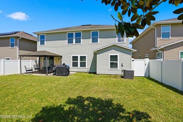 29 AUBURN OAKS Road W, Jacksonville, FL 32218