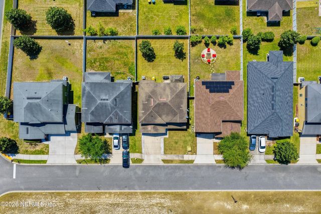 29 AUBURN OAKS Road W, Jacksonville, FL 32218