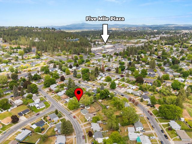 6020 N Douglas Dr, Spokane, WA 99205