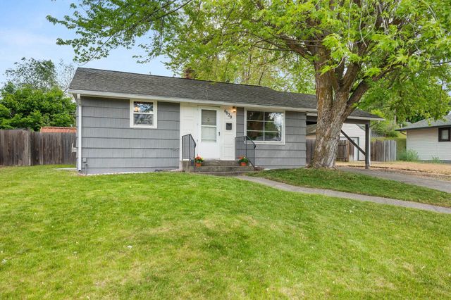 6020 N Douglas Dr, Spokane, WA 99205