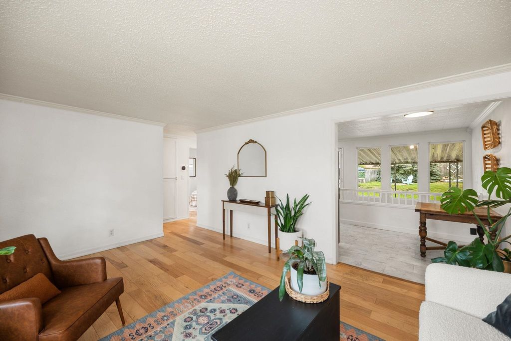 6020 N Douglas Dr, Spokane, WA 99205 photo 2
