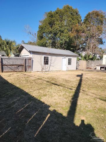 1100 E Hernandez St, Pensacola, FL 32503