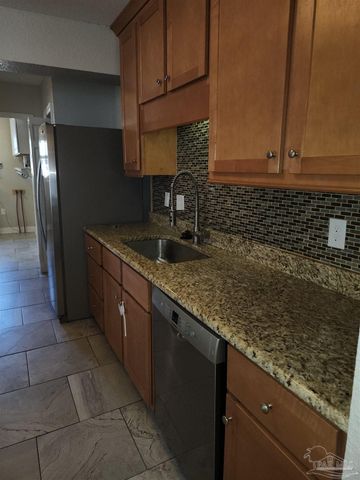 1100 E Hernandez St, Pensacola, FL 32503