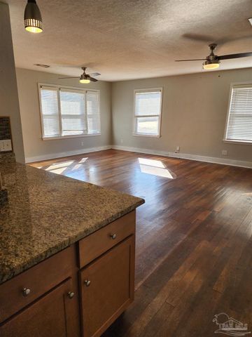 1100 E Hernandez St, Pensacola, FL 32503