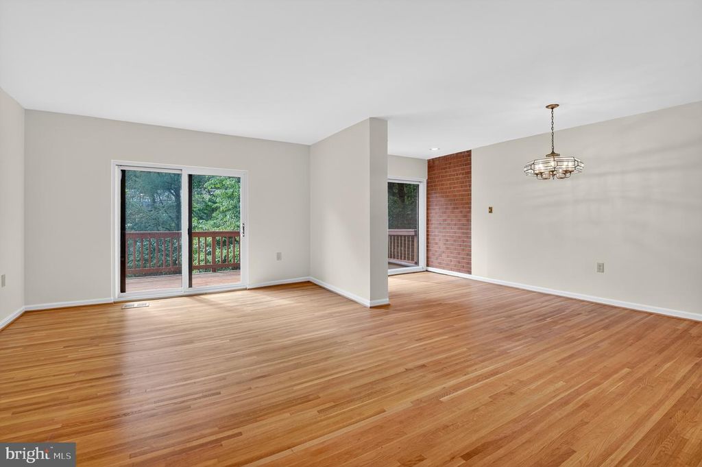 10739 DEBORAH DR, Rockville, MD 20854