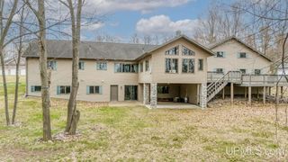 120 Northview Dr, Iron Mountain, MI 49801