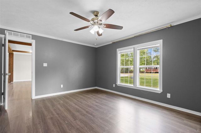 141 Leaning Oak Drive, Point Blank, TX 77364