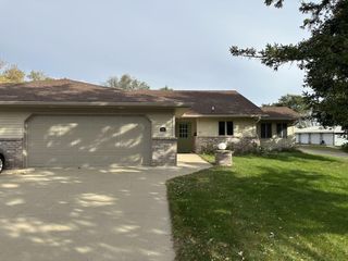 421 South Street, Paynesville, MN 56362