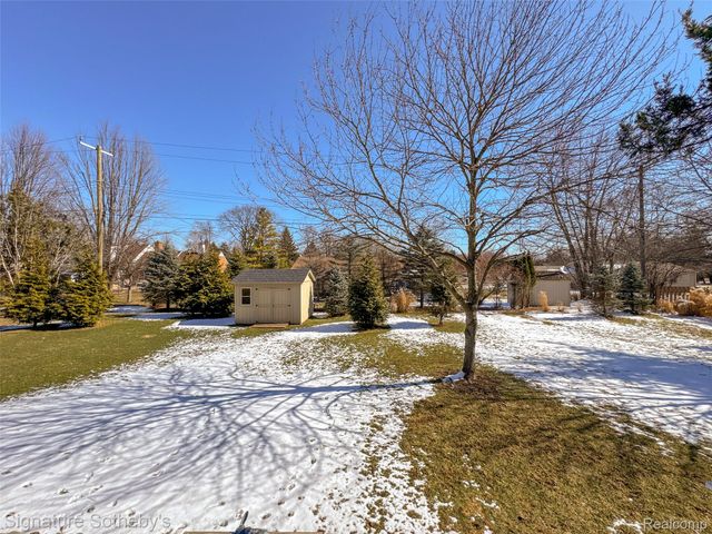26170 Steele Road, Farmington Hills, MI 48331